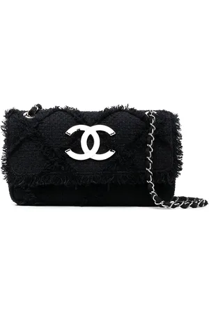 CHANEL 2008-2009 interlocking CC shoulder bag