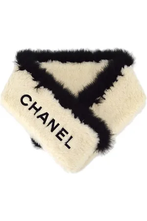 CHANEL 1990-2000s logo-embroidered brushed shawl