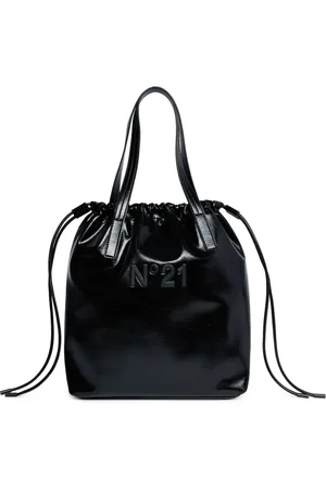Nº21 Embossed logo shoulder bag
