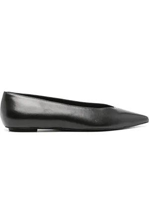 Stuart Weitzman Pointed-toe leather ballerinas