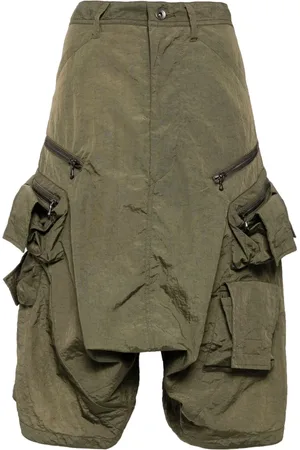 JULIUS Mid-rise drop-crotch cargo shorts