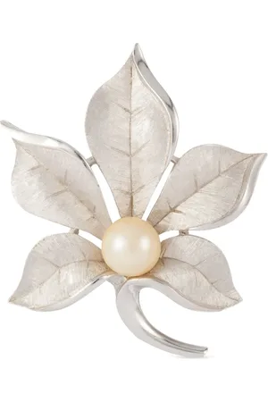 Susan Caplan 1960s Trifari brooch