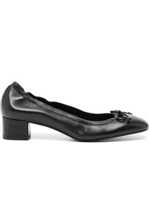 Stuart Weitzman 35mm Bria pumps