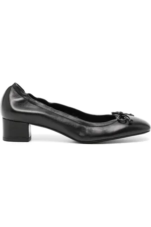 Stuart Weitzman 35mm Bria pumps