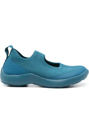 Tabi Footwear Asymmetric-toe sneakers