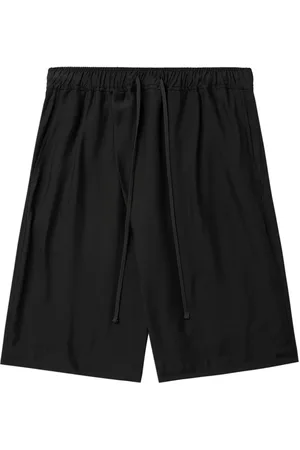 JULIUS Straight-leg bermuda shorts