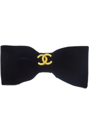 CHANEL 1990-2000s CC bow hair barrette