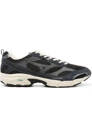 Mizuno Contender sneakers