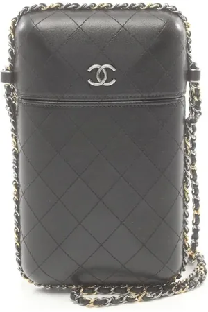 CHANEL 2016-2017 CC diamond-quilted phone cases