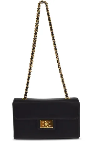 CHANEL 2002 CC turn-lock shoulder bag