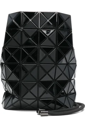 Issey Miyake Wring bucket bag