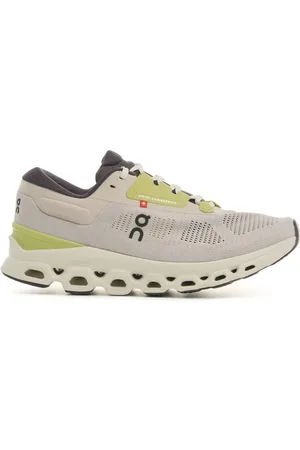 On Running Cloudstratus 3 sneakers