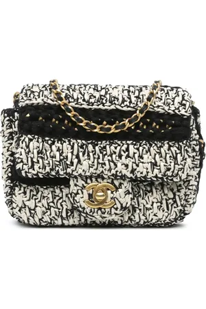 CHANEL 2019 Raffia Braided with Love Flap crossbody bag