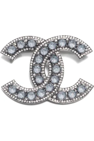 CHANEL 2023 CC rhinestone brooch