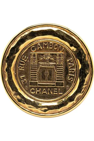 CHANEL 1970-1980 Plated 31 Rue Cambon costume brooch