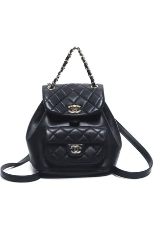 CHANEL 2022 CC quilted backpack