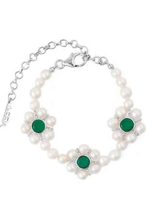 Veert The Trio Flower pearl bacelet