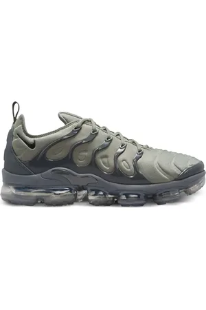 Nike Air VaporMax Plus sneakers