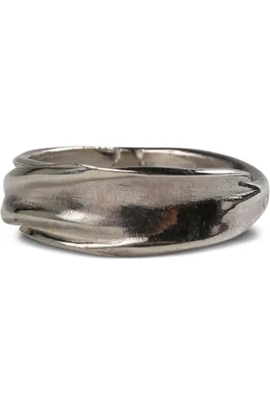 Detaj Sculpted-design ring