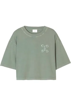 Closed Cropped T-shirt