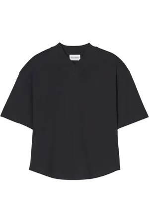 Closed V-neck T-shirt