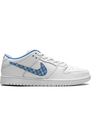 Nike SB Dunk Low x Nicole Hause sneakers