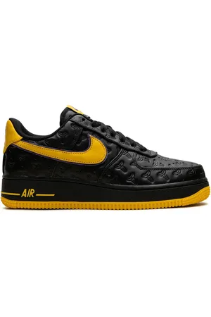Nike X Kobe Bryant Air Force 1 "Lakers Away - /Varsity Maize/Varsity Purple" sneakers