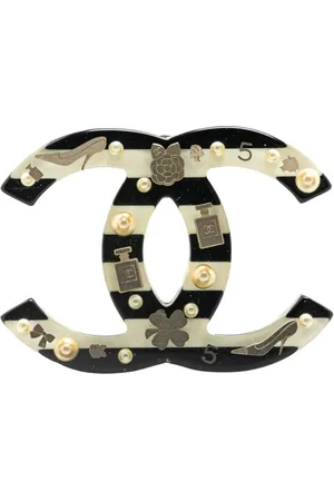 CHANEL 2006 CC Resin Faux Pearl Charms Brooch costume brooch