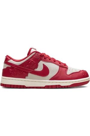 Nike Dunk Low " Roses" sneakers