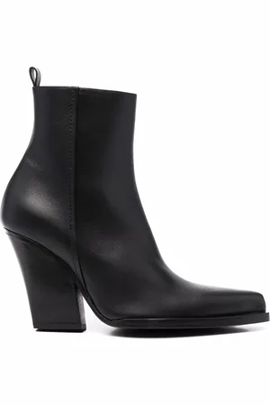 MAGDA BUTRYM Pointed leather boots