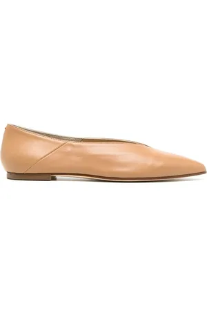 Aeyde Pointed-toe leather ballerina
