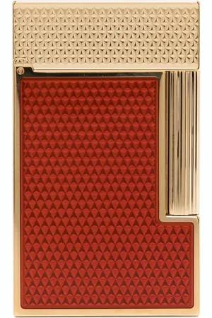 S.T. Dupont Ligne 2 debossed lighter