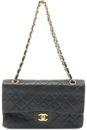 CHANEL 1996-1997 Medium Classic Lambskin Double Flap shoulder bag