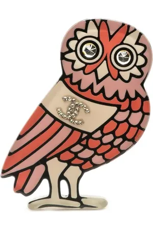 CHANEL 2018 Resin and CC Crystal Owl Brooch costume brooch