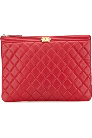 CHANEL 2017-2018 Medium Quilted Caviar Boy O Case clutch bag