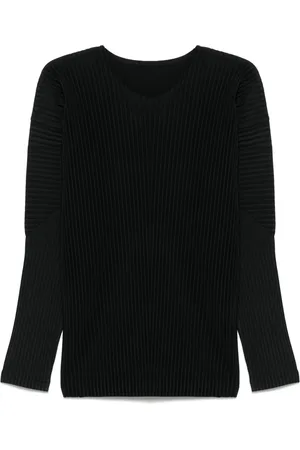 Issey Miyake Plissé-effect T-shirt