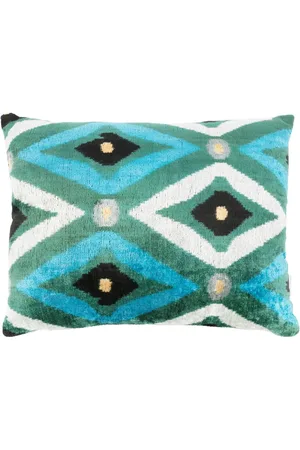 Les-Ottomans Velvet cushion (40cm x 50cm)