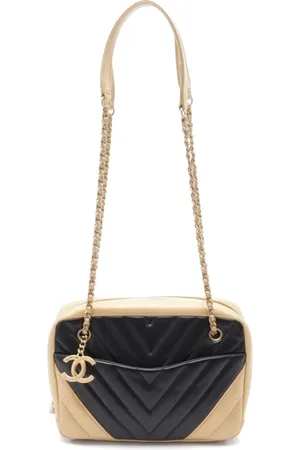 CHANEL 2014-2015 v-stitch quilting shoulder bag