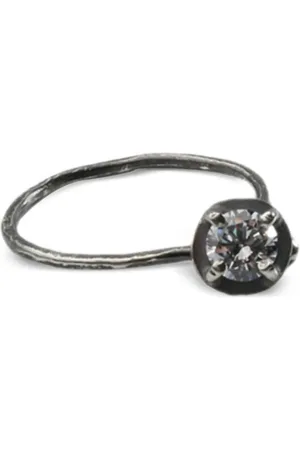 Detaj Classic solitaire ring
