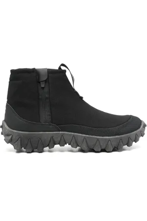 Salomon Snowclog boots