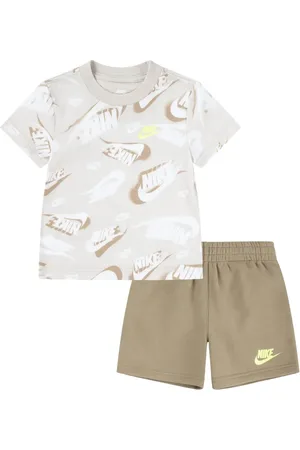 Nike Logo-print shorts set