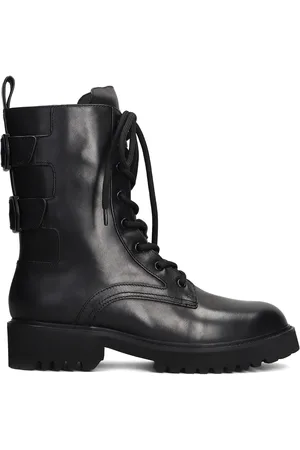 Lola Cruz Asia combat boots