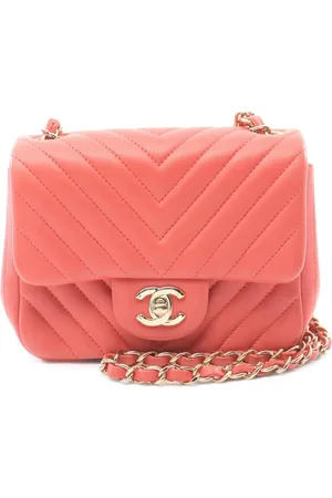 CHANEL 2017-2018 V-Stitch shoulder bag