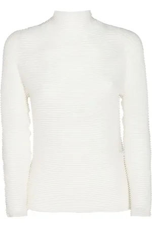 Issey Miyake Pliss??-effect jumper