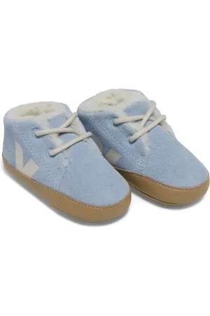 Veja Pierre trainers