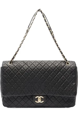 CHANEL 2016-2017 Classic Flap jumbo shoulder bag