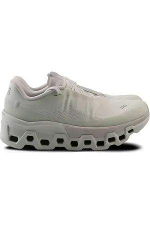On Running Cloudmonster 2 sneakers