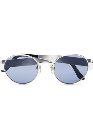 CHANEL 2000s logo sunglasses