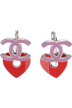 CHANEL 2004 Interlocking CC Heart earrings