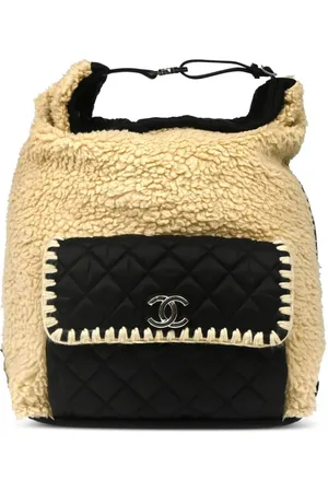CHANEL 2018 shearling CC backpack